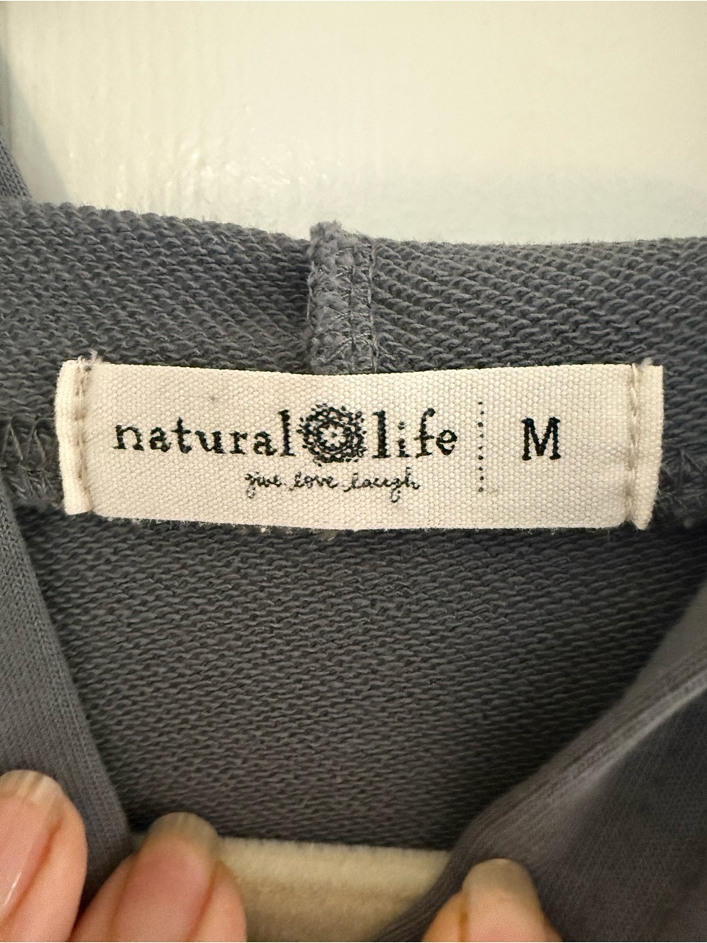Natural Life Peace Begins With a Smile grey cropped Print Hoodie cotton blend - Picture 3 of 5